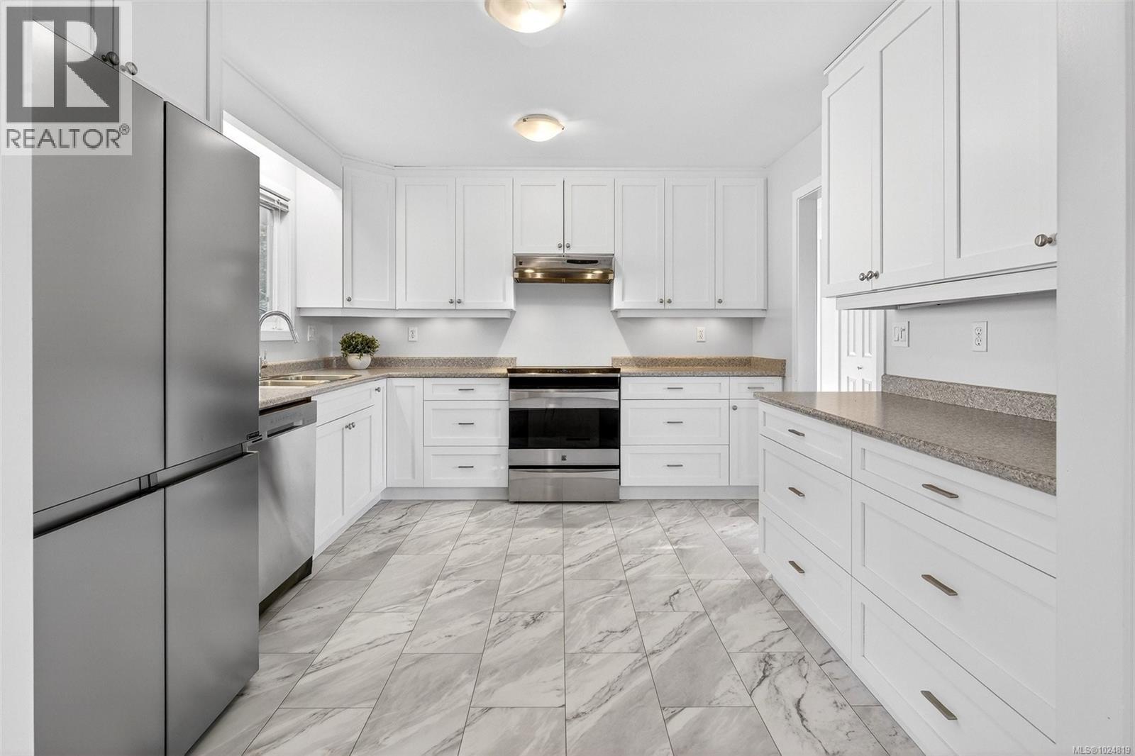 2424 Marlene Dr, Colwood, British Columbia  V9B 4L4 - Photo 13 - 1024819