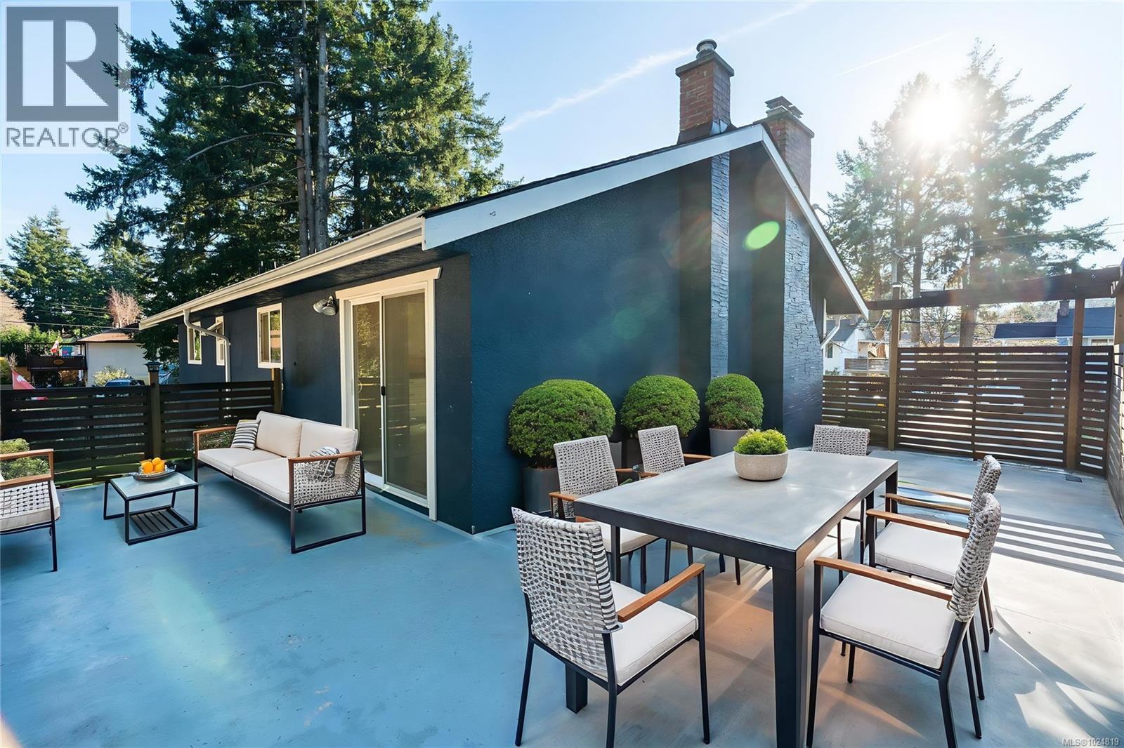 2424 Marlene Dr, Colwood, British Columbia  V9B 4L4 - Photo 17 - 1024819