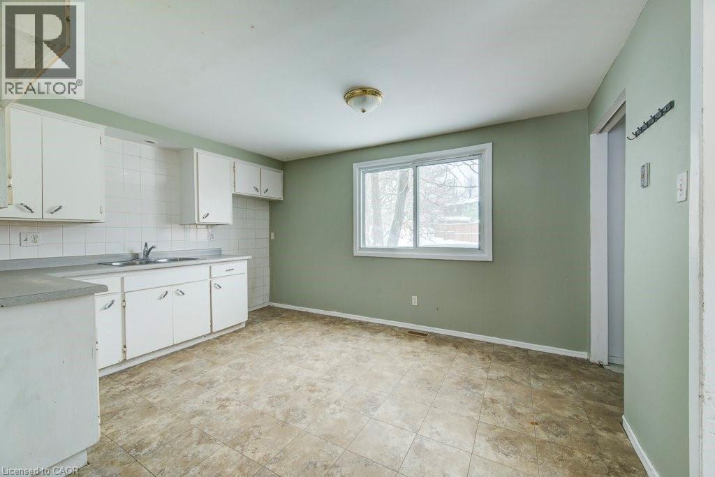 52 Avonwood Drive, Stratford, Ontario  N4Z 1B4 - Photo 10 - 40801726