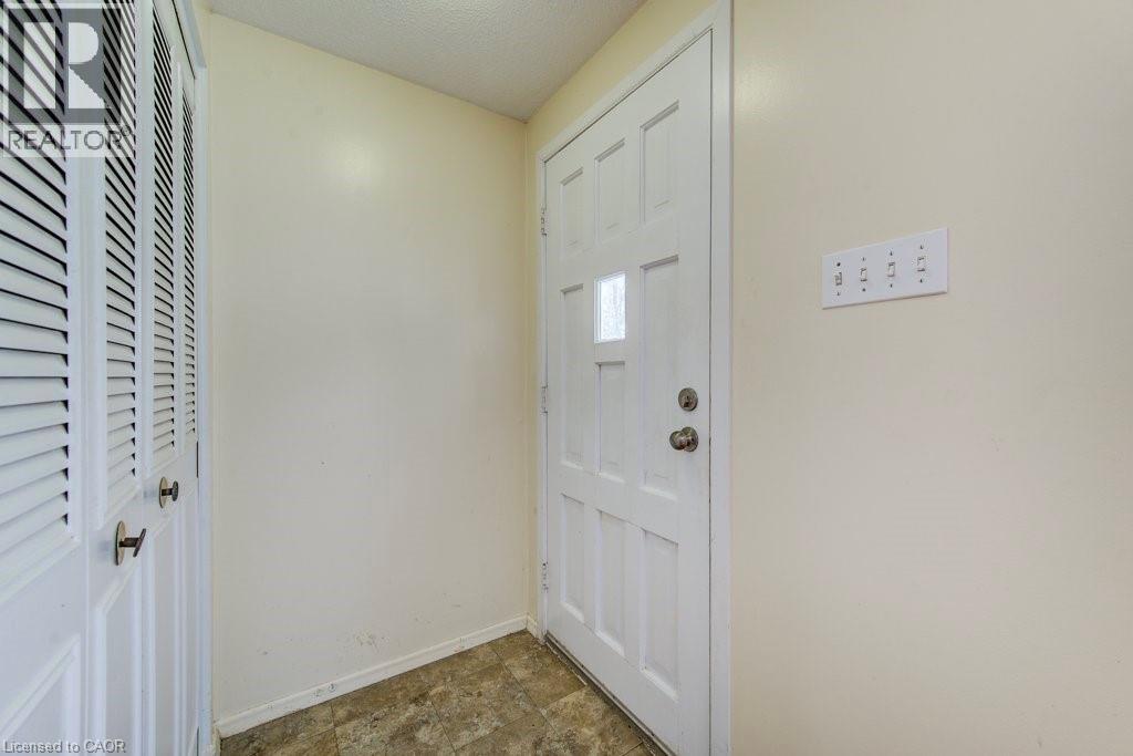 52 Avonwood Drive, Stratford, Ontario  N4Z 1B4 - Photo 6 - 40801726