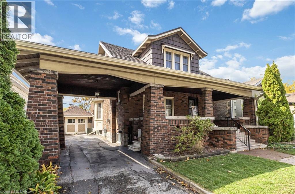 204 Brant Avenue, Brantford, Ontario  N3T 3H9 - Photo 1 - 40800366