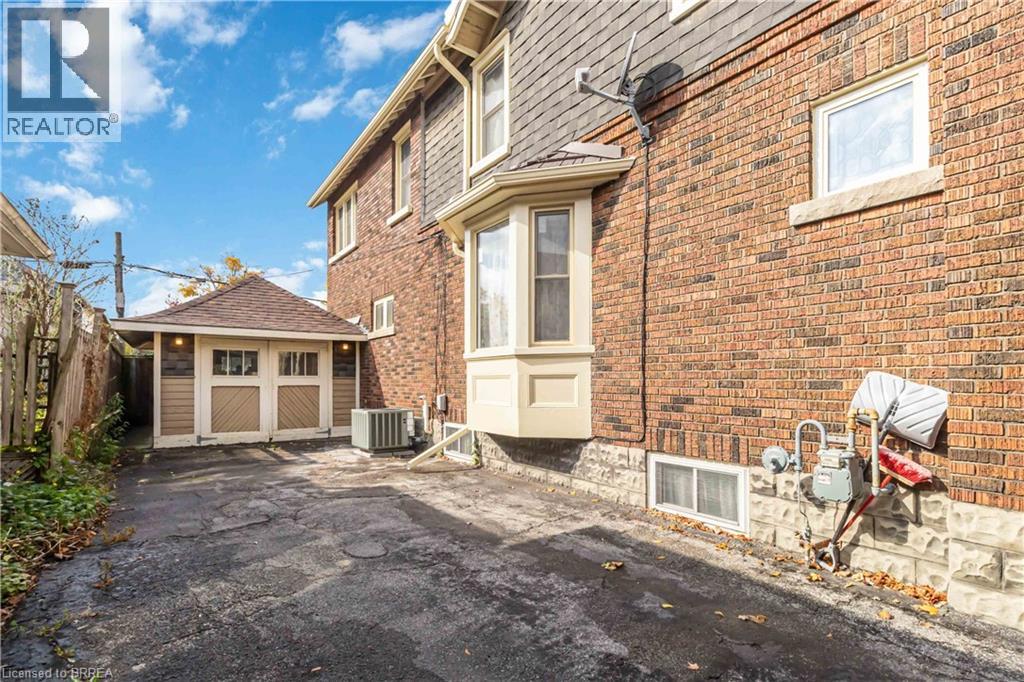 204 Brant Avenue, Brantford, Ontario  N3T 3H9 - Photo 4 - 40800366