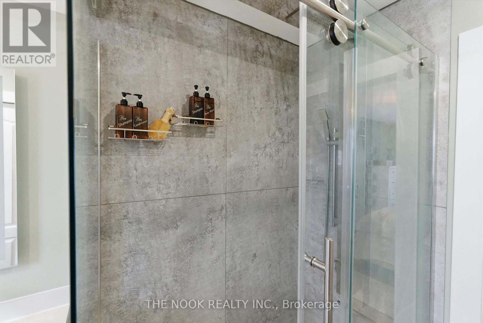 8 Northgrove Crescent, Whitby, Ontario  L1M 2M8 - Photo 29 - E12770400