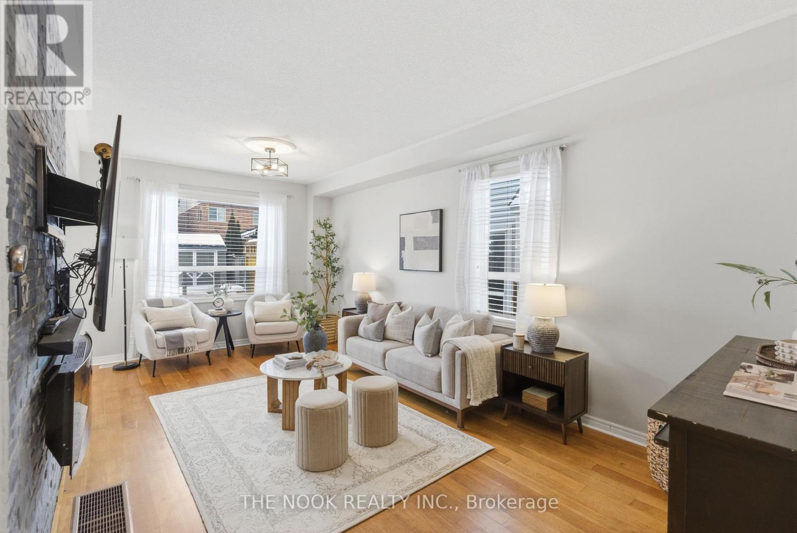 8 Northgrove Crescent, Whitby, Ontario  L1M 2M8 - Photo 3 - E12770400