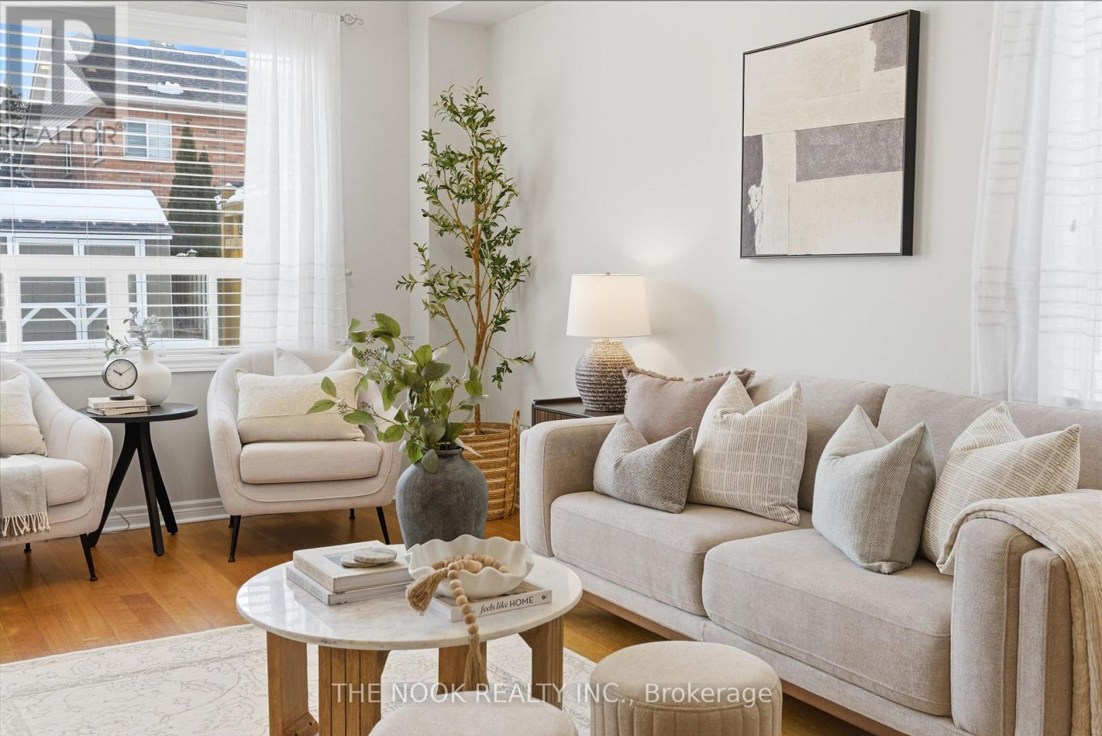 8 Northgrove Crescent, Whitby, Ontario  L1M 2M8 - Photo 4 - E12770400