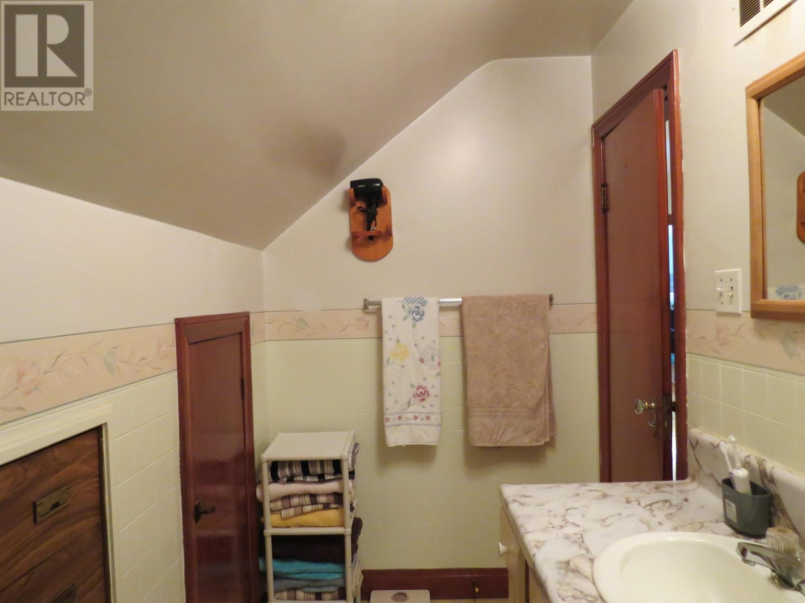 836 Simpson St, Thunder Bay, Ontario  P7C 3K4 - Photo 27 - TB2600153