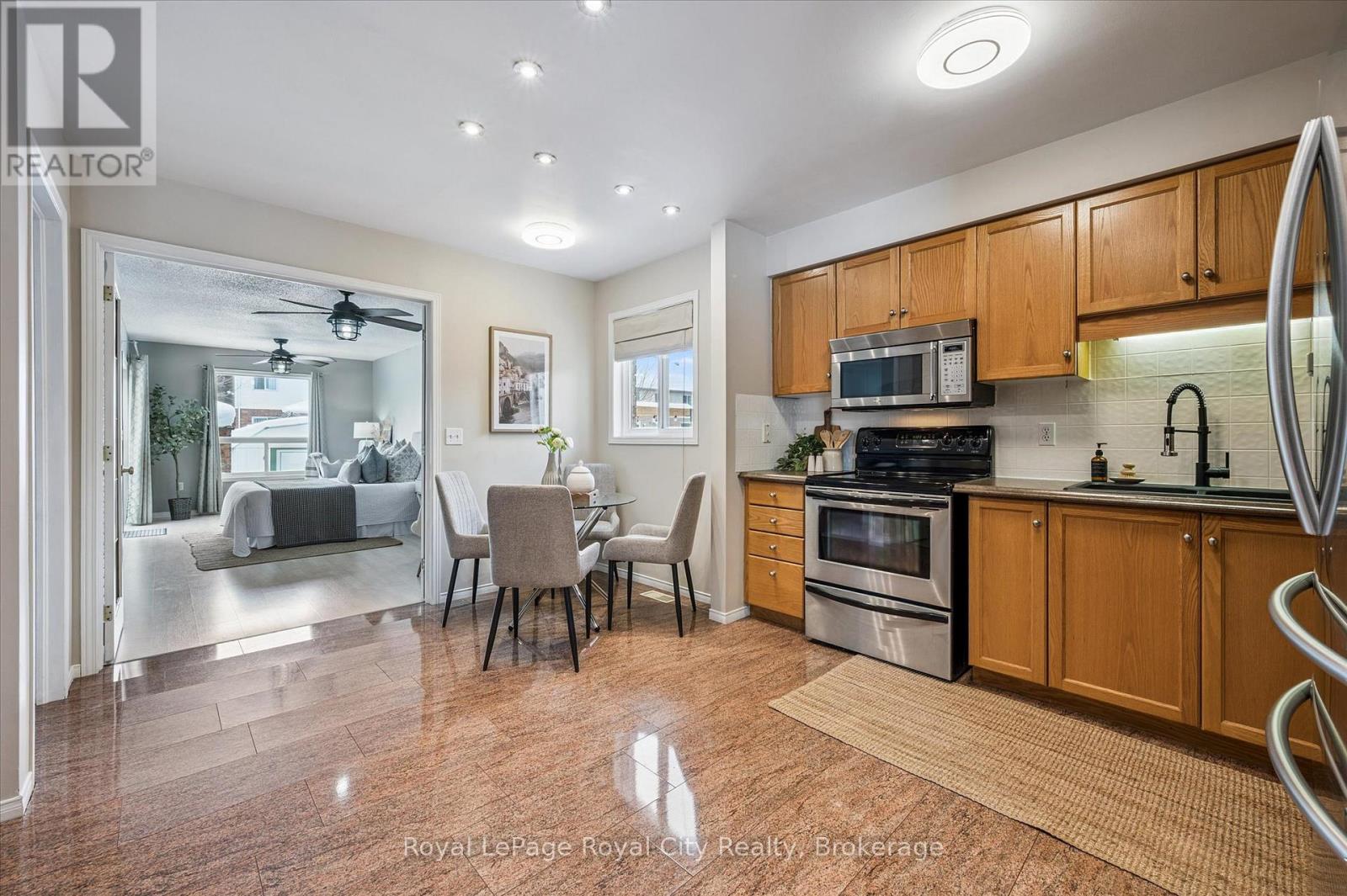 2 Buckthorn Crescent, Guelph, Ontario  N1E 7C2 - Photo 11 - X12770408