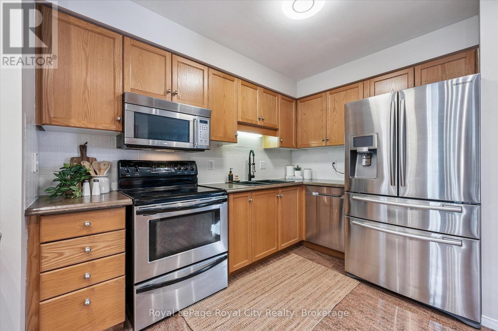 2 Buckthorn Crescent, Guelph, Ontario  N1E 7C2 - Photo 14 - X12770408