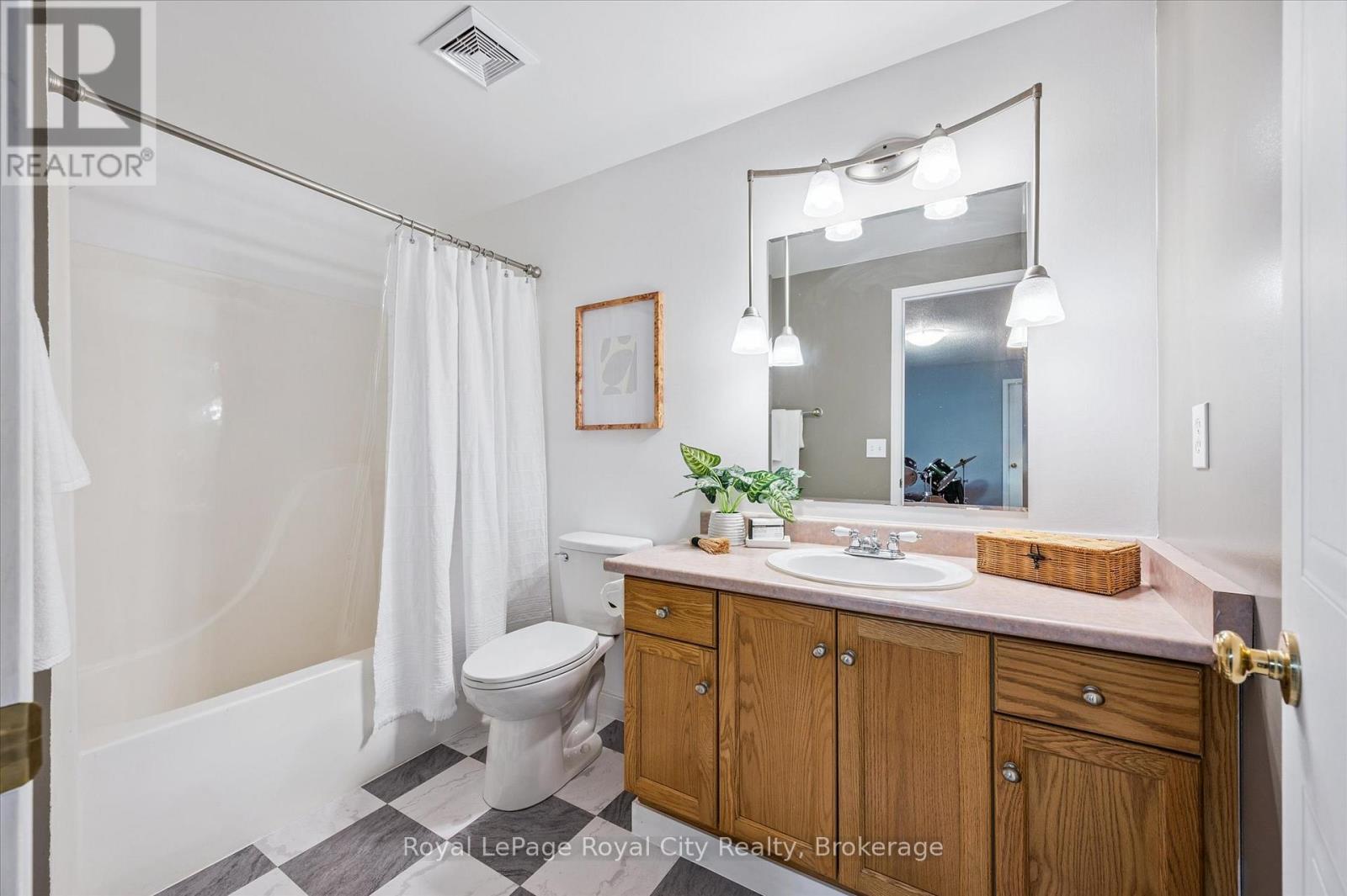 2 Buckthorn Crescent, Guelph, Ontario  N1E 7C2 - Photo 26 - X12770408