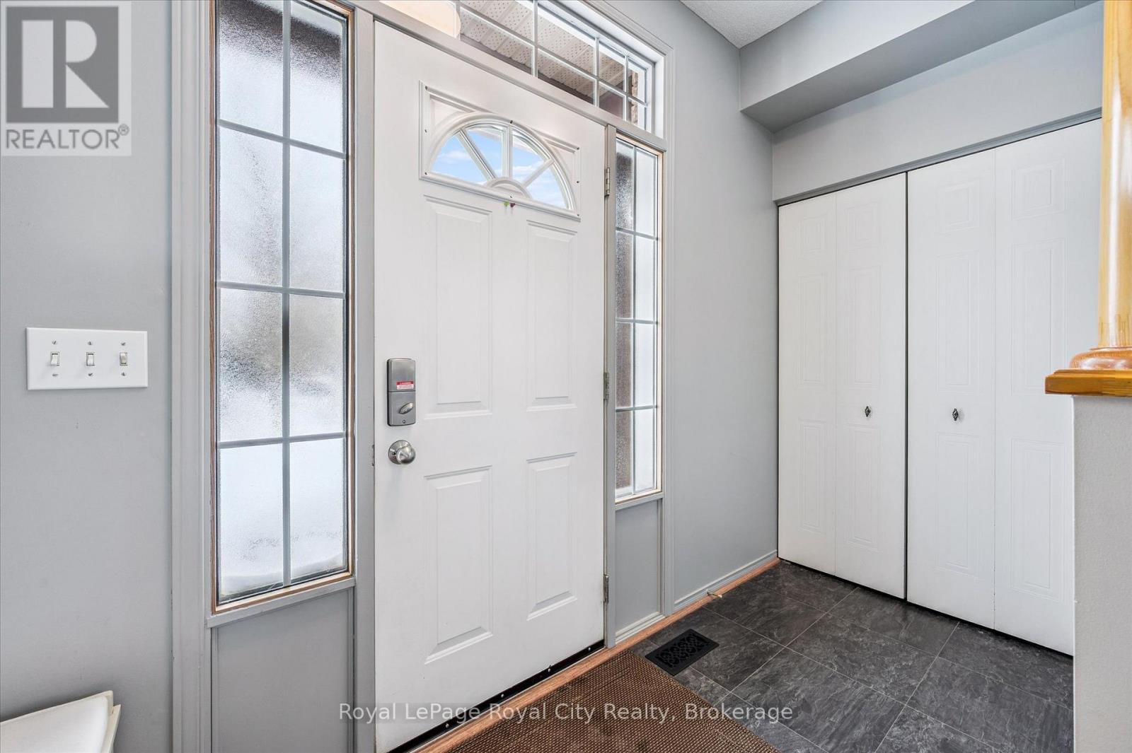 2 Buckthorn Crescent, Guelph, Ontario  N1E 7C2 - Photo 6 - X12770408