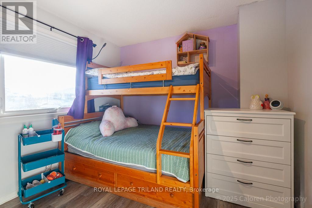 22 Westwinds Drive, London South, Ontario  N6C 5M4 - Photo 38 - X12770414