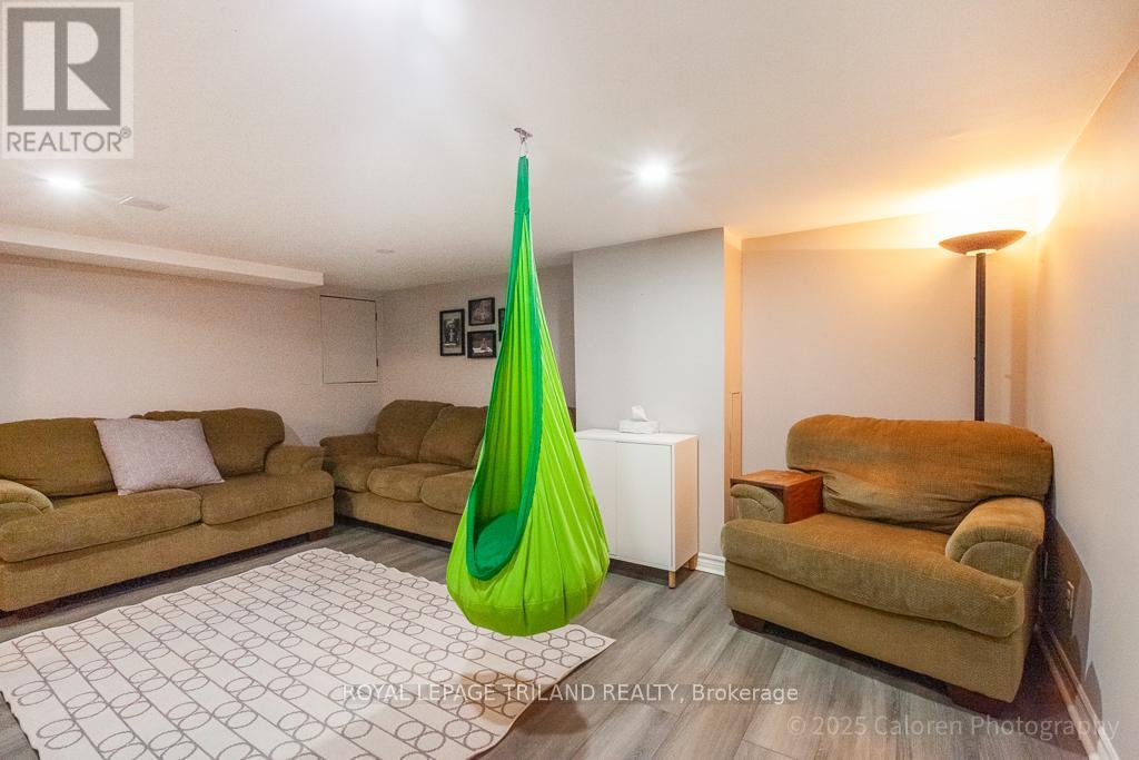 22 Westwinds Drive, London South, Ontario  N6C 5M4 - Photo 42 - X12770414