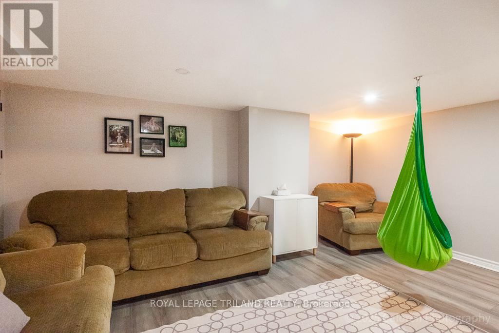 22 Westwinds Drive, London South, Ontario  N6C 5M4 - Photo 43 - X12770414