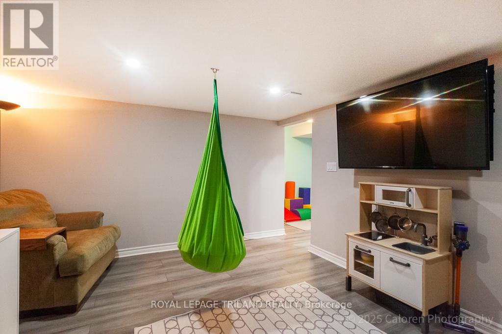 22 Westwinds Drive, London South, Ontario  N6C 5M4 - Photo 44 - X12770414