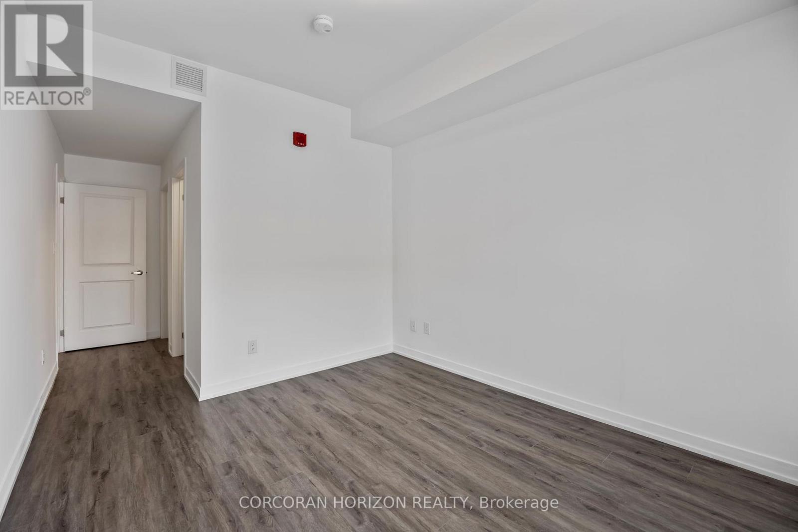 6 - 12 Marquette Avenue, Toronto, Ontario  M6A 0E1 - Photo 19 - C12770392