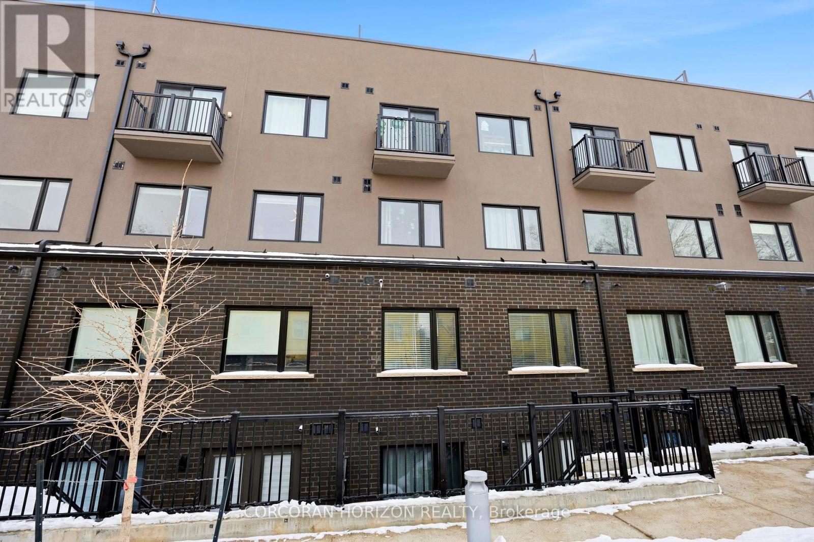 6 - 12 Marquette Avenue, Toronto, Ontario  M6A 0E1 - Photo 33 - C12770392