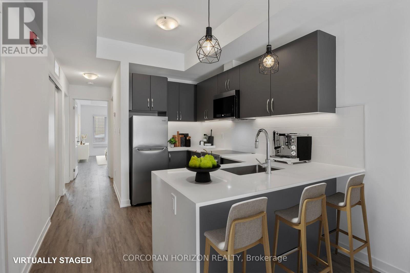 6 - 12 Marquette Avenue, Toronto, Ontario  M6A 0E1 - Photo 8 - C12770392