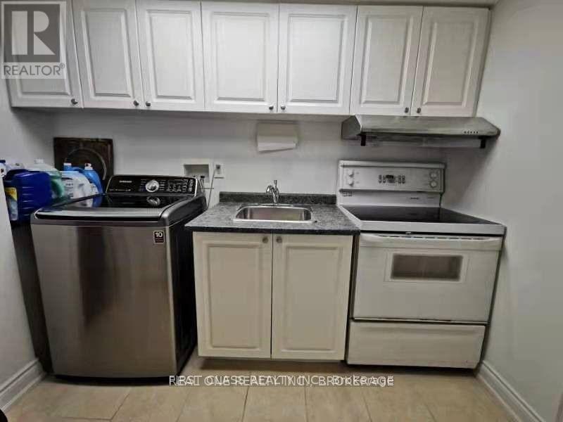 39 Shamokin Drive, Toronto, Ontario  M3A 3H9 - Photo 7 - C12770406