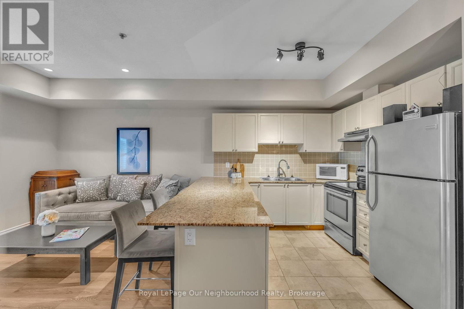 204 - 50 Mill Street N, Port Hope, Ontario L1A 2T2 - Photo 9 - X12770416