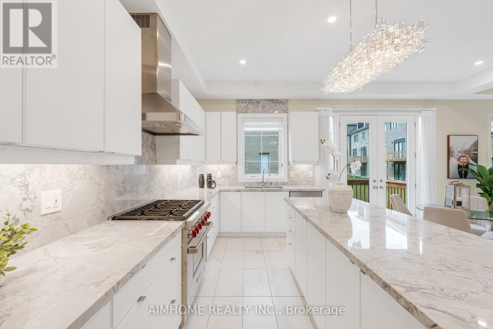 27 William Logan Drive, Richmond Hill, Ontario  L4E 1K3 - Photo 6 - N12770370