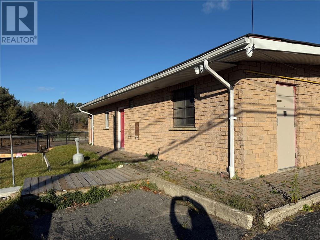 1203 Main, Whitefish Falls, Ontario  P5E 0A6 - Photo 4 - 2119808
