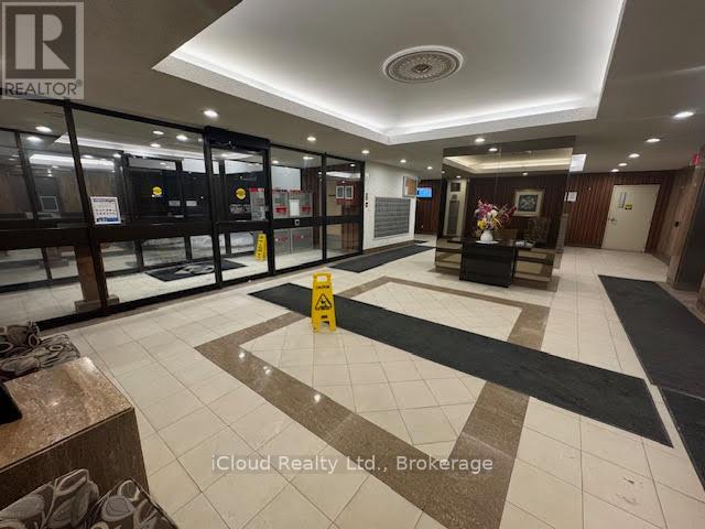 1605 - 50 Elm Drive E, Mississauga (Mississauga Valleys), Ontario  L5A 3X2 - Photo 47 - W12770376