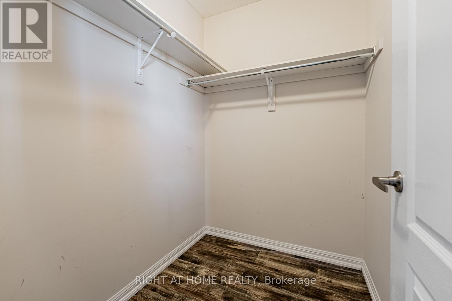 533 Cavanagh Lane, Milton, Ontario  L9T 8G4 - Photo 21 - W12770384