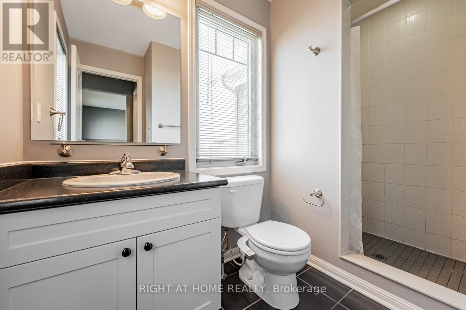 533 Cavanagh Lane, Milton, Ontario  L9T 8G4 - Photo 22 - W12770384