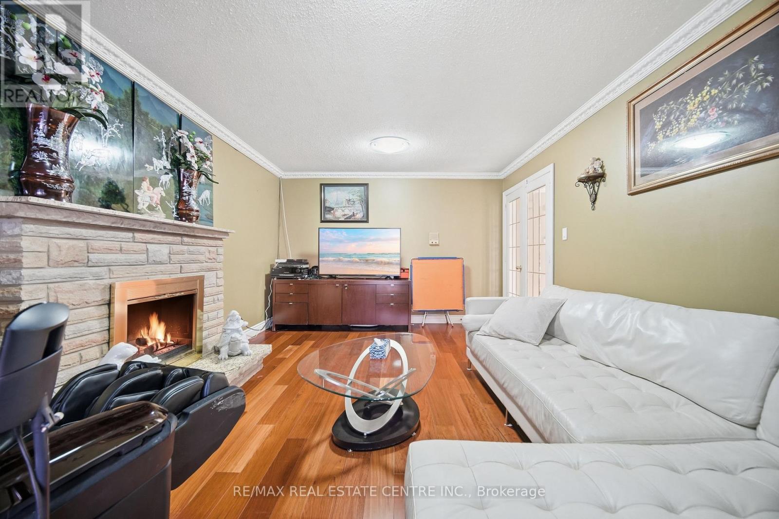 2555 Cynara Road, Mississauga, Ontario  L5B 2R5 - Photo 14 - W12770386