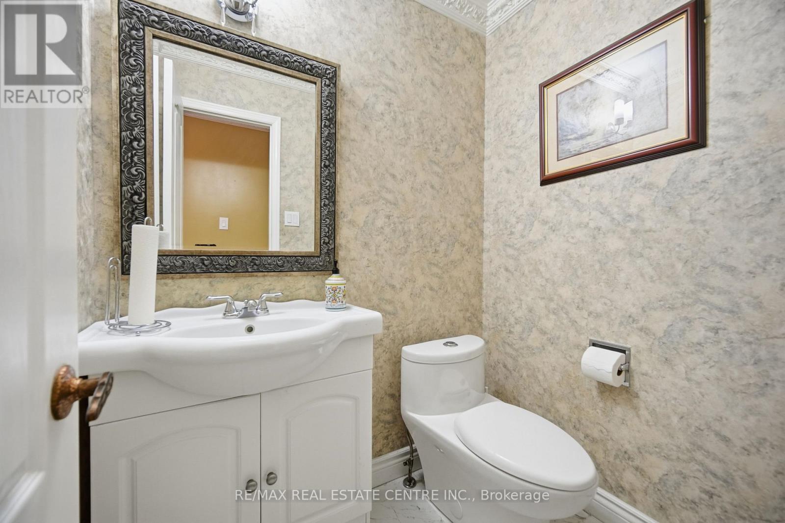 2555 Cynara Road, Mississauga, Ontario  L5B 2R5 - Photo 26 - W12770386