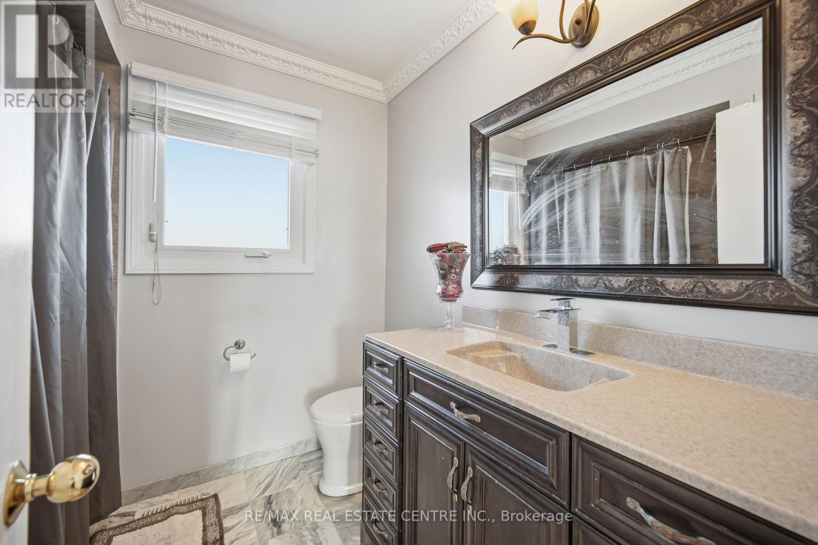 2555 Cynara Road, Mississauga, Ontario  L5B 2R5 - Photo 27 - W12770386