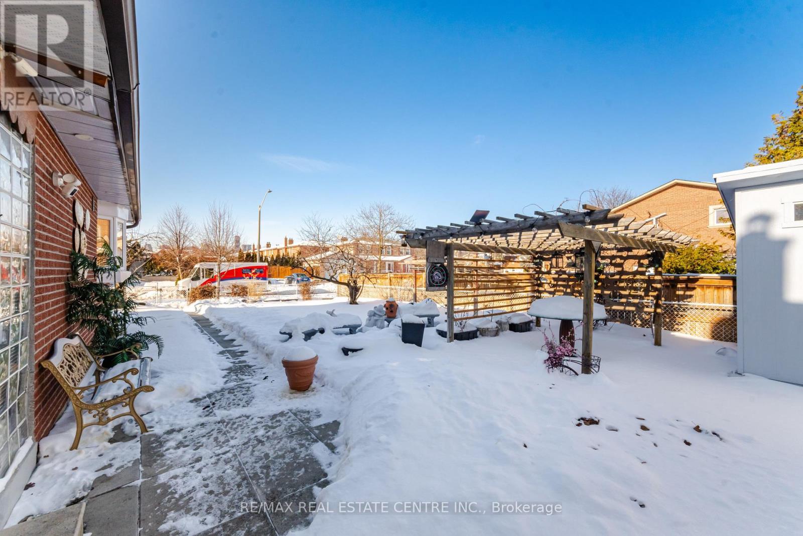 2555 Cynara Road, Mississauga, Ontario  L5B 2R5 - Photo 50 - W12770386