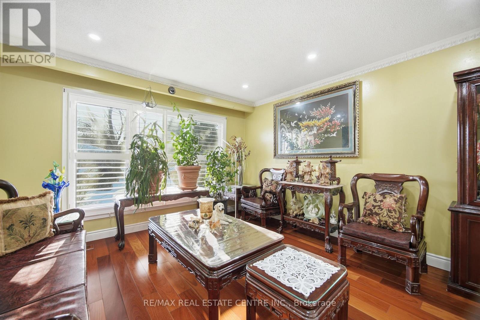 2555 Cynara Road, Mississauga, Ontario  L5B 2R5 - Photo 8 - W12770386