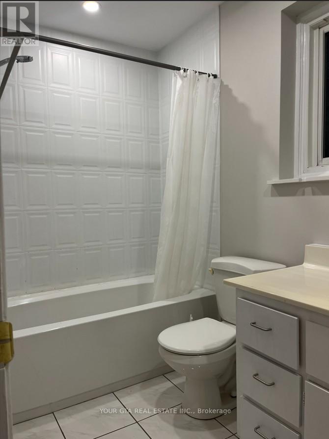 Upper - 1867 Sandgate Crescent, Mississauga, Ontario  L5J 2E7 - Photo 26 - W12770394