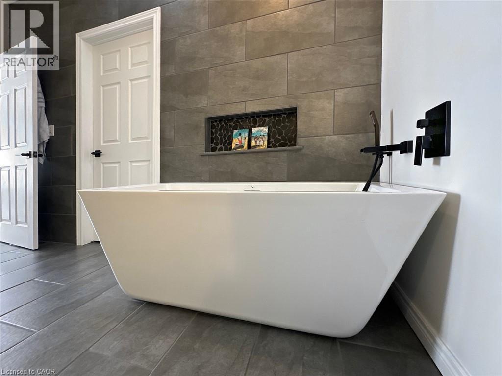 128 Brown Street, Port Dover, Ontario  N0A 1N7 - Photo 20 - 40803367