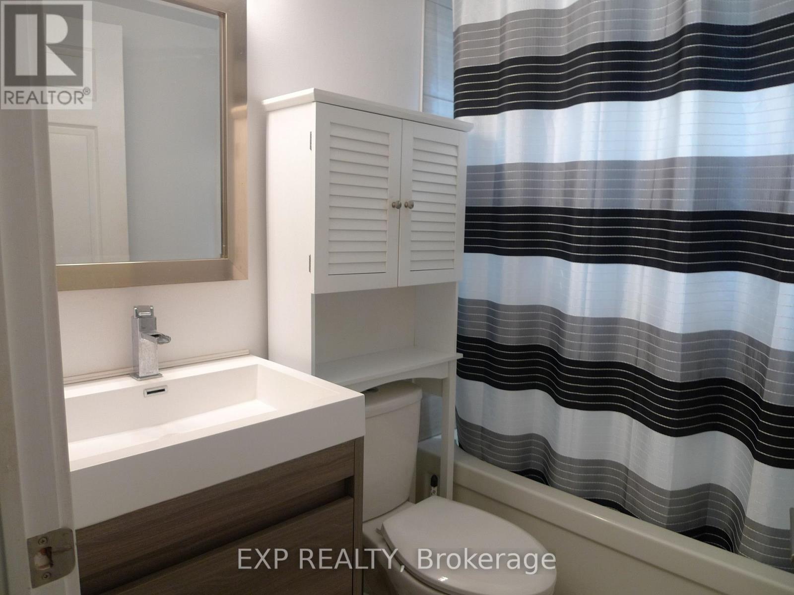 26 - 2373 King Street E, Hamilton (Glenview), Ontario  L8K 1X9 - Photo 12 - X12770350