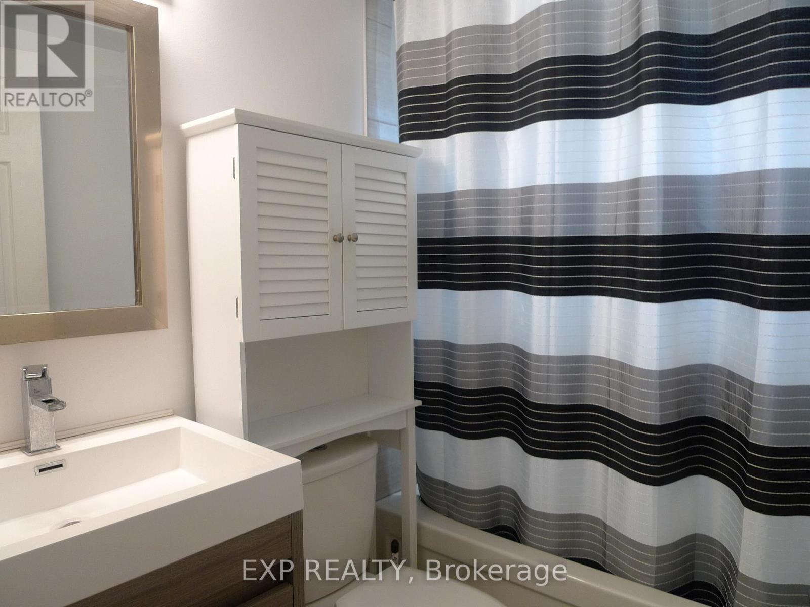 26 - 2373 King Street E, Hamilton (Glenview), Ontario  L8K 1X9 - Photo 15 - X12770350