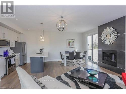 62 - 499 Sophia Crescent, London North, Ontario  N6G 0X9 - Photo 2 - X12770412