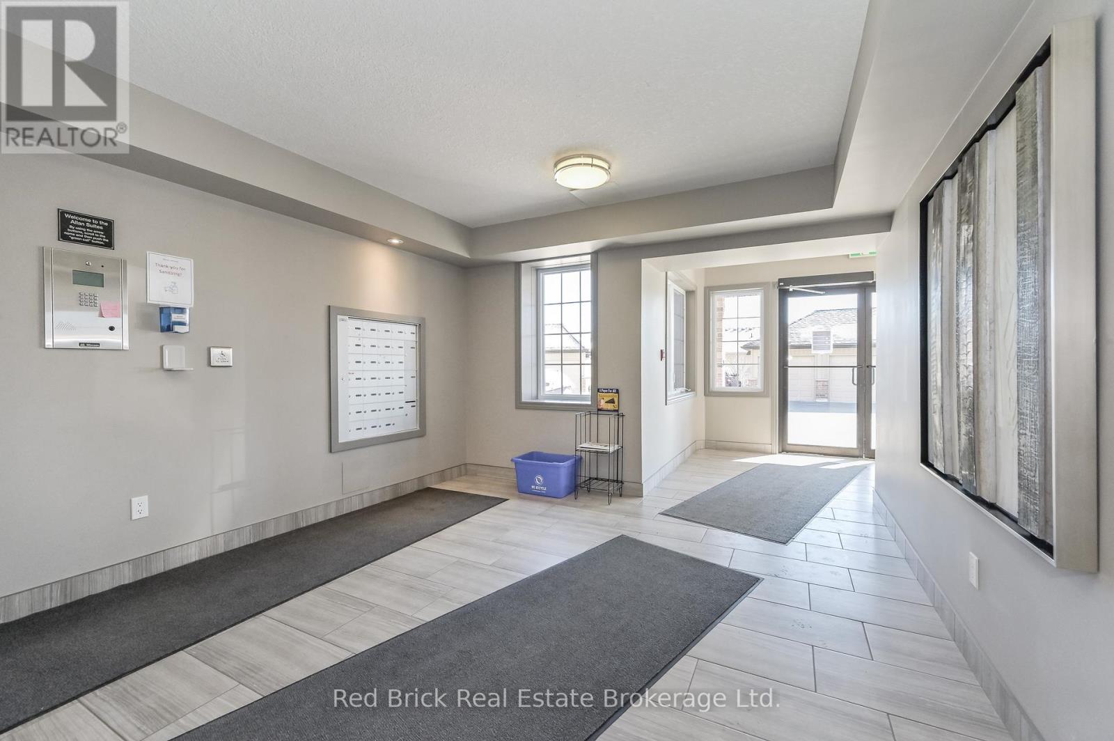 207 - 6492 Gerrie Road, Centre Wellington, Ontario  N0B 1S0 - Photo 5 - X12770420