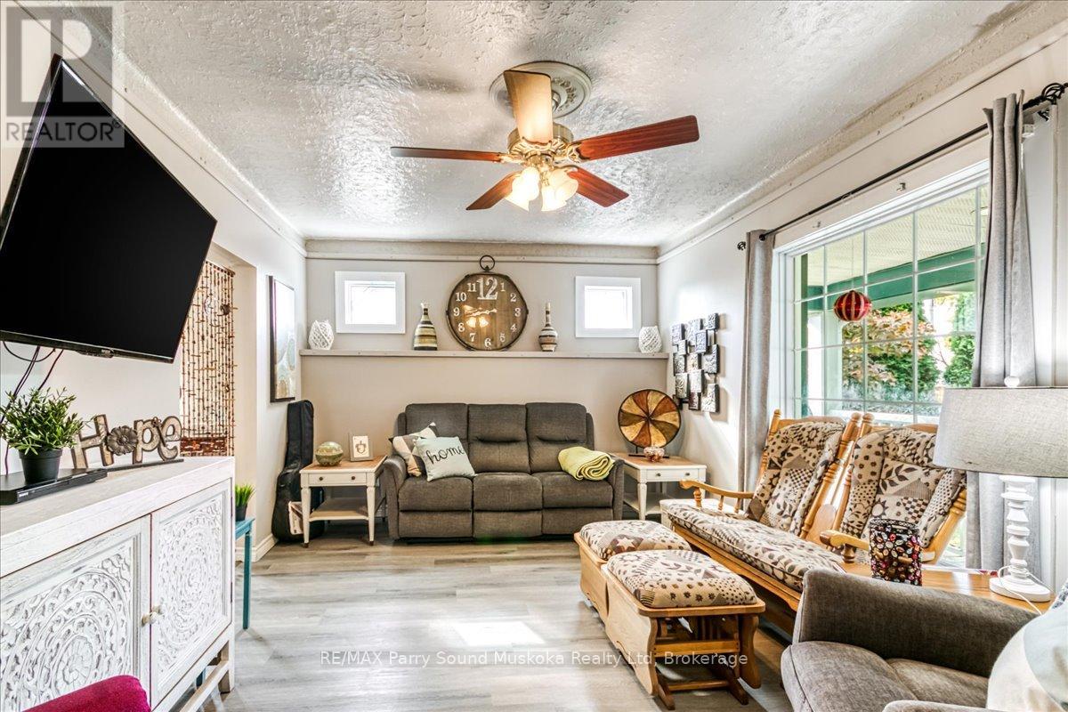 216 Arthur Street, West Nipissing, Ontario  P2B 1E7 - Photo 15 - X12770434