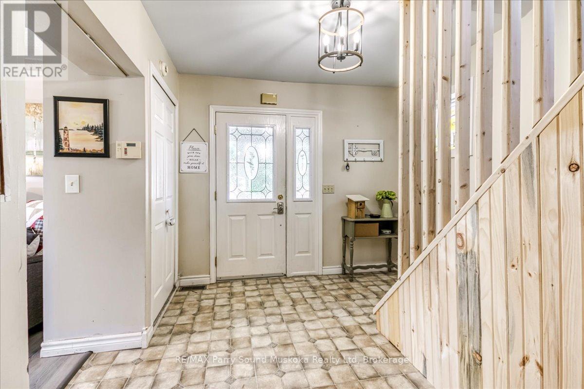 216 Arthur Street, West Nipissing, Ontario  P2B 1E7 - Photo 3 - X12770434