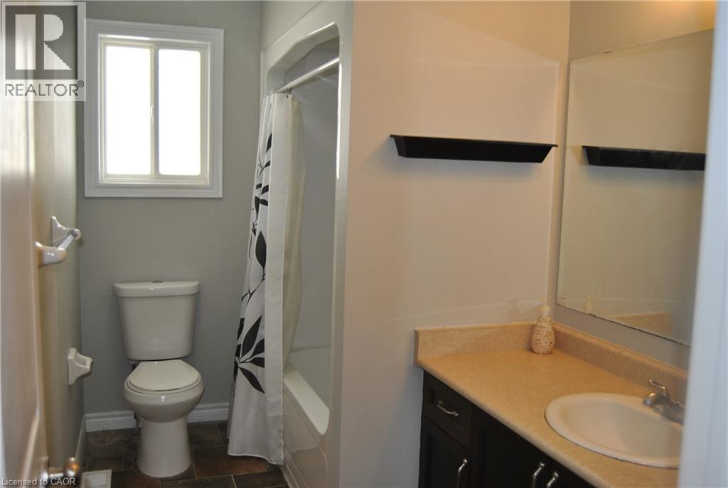 154 Harding Street, Kitchener, Ontario  N2E 4L1 - Photo 13 - 40802108