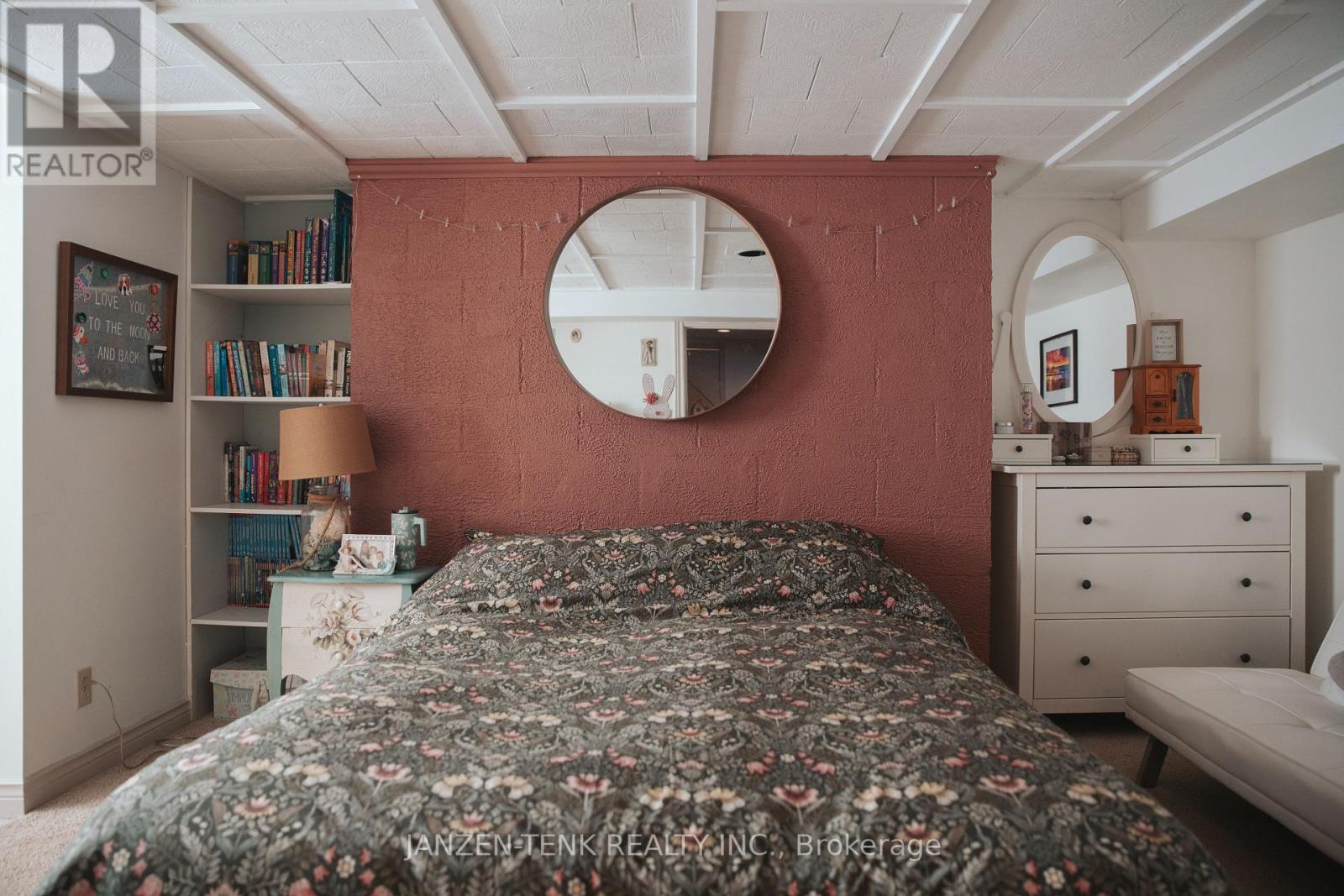 18 Carman Street, Norwich, Ontario  N0J 1P0 - Photo 39 - X12770450