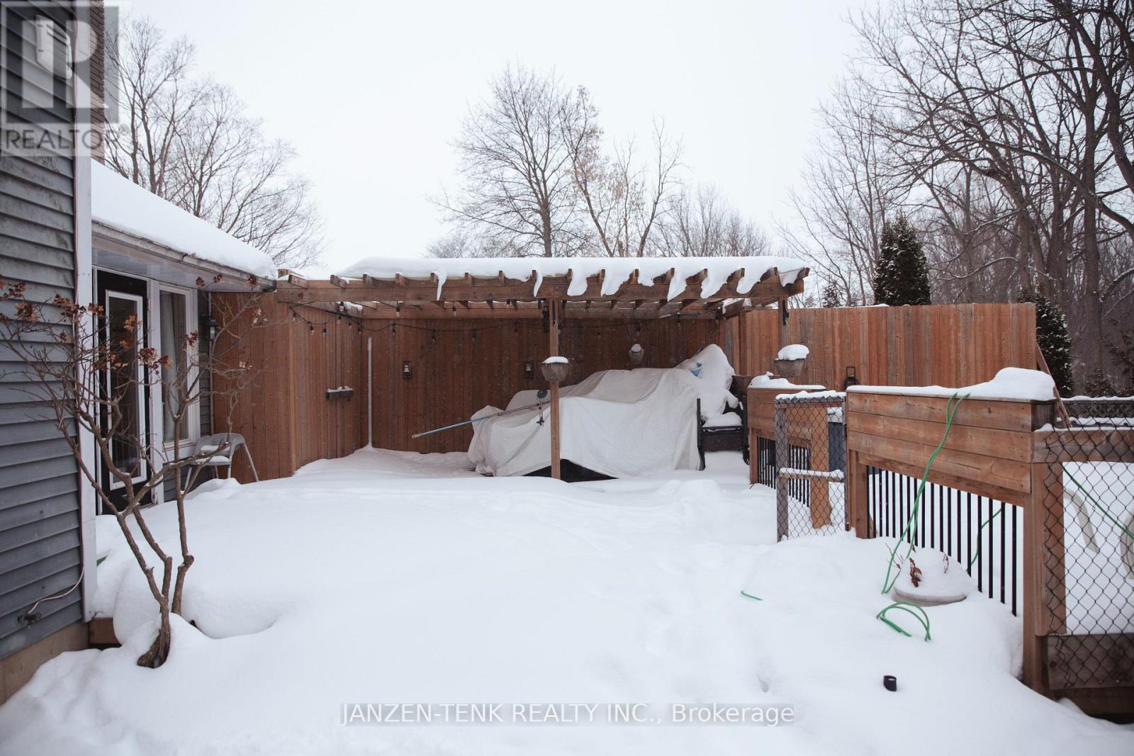 18 Carman Street, Norwich, Ontario  N0J 1P0 - Photo 46 - X12770450