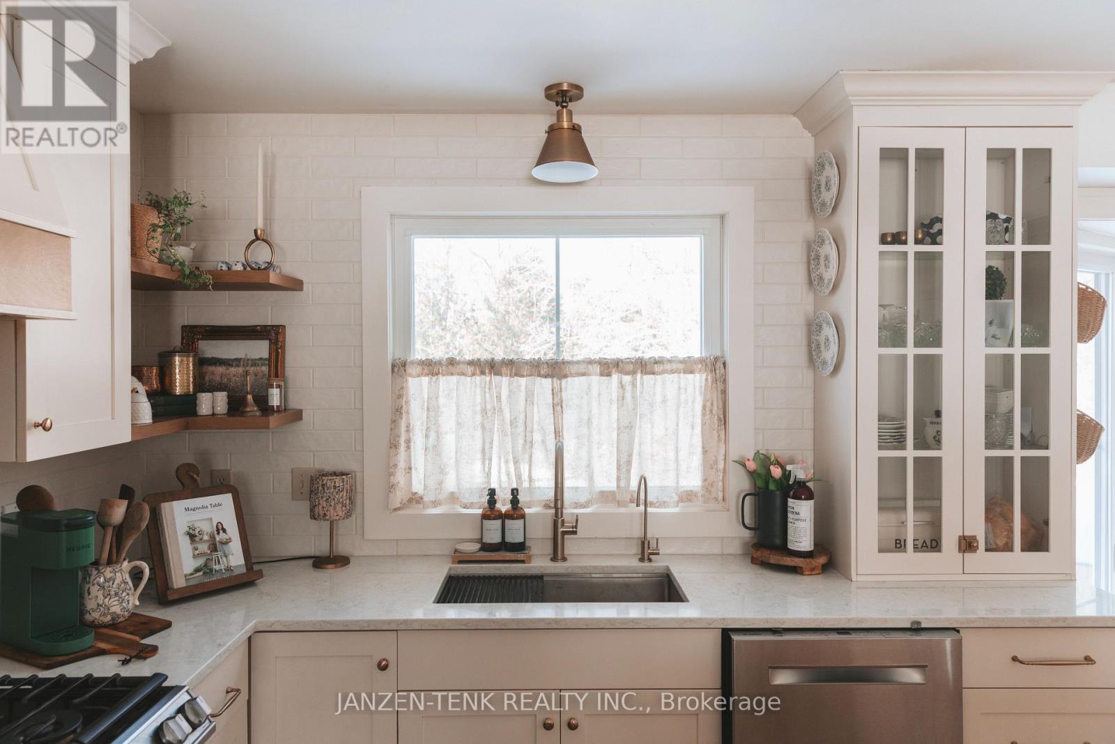 18 Carman Street, Norwich, Ontario  N0J 1P0 - Photo 8 - X12770450