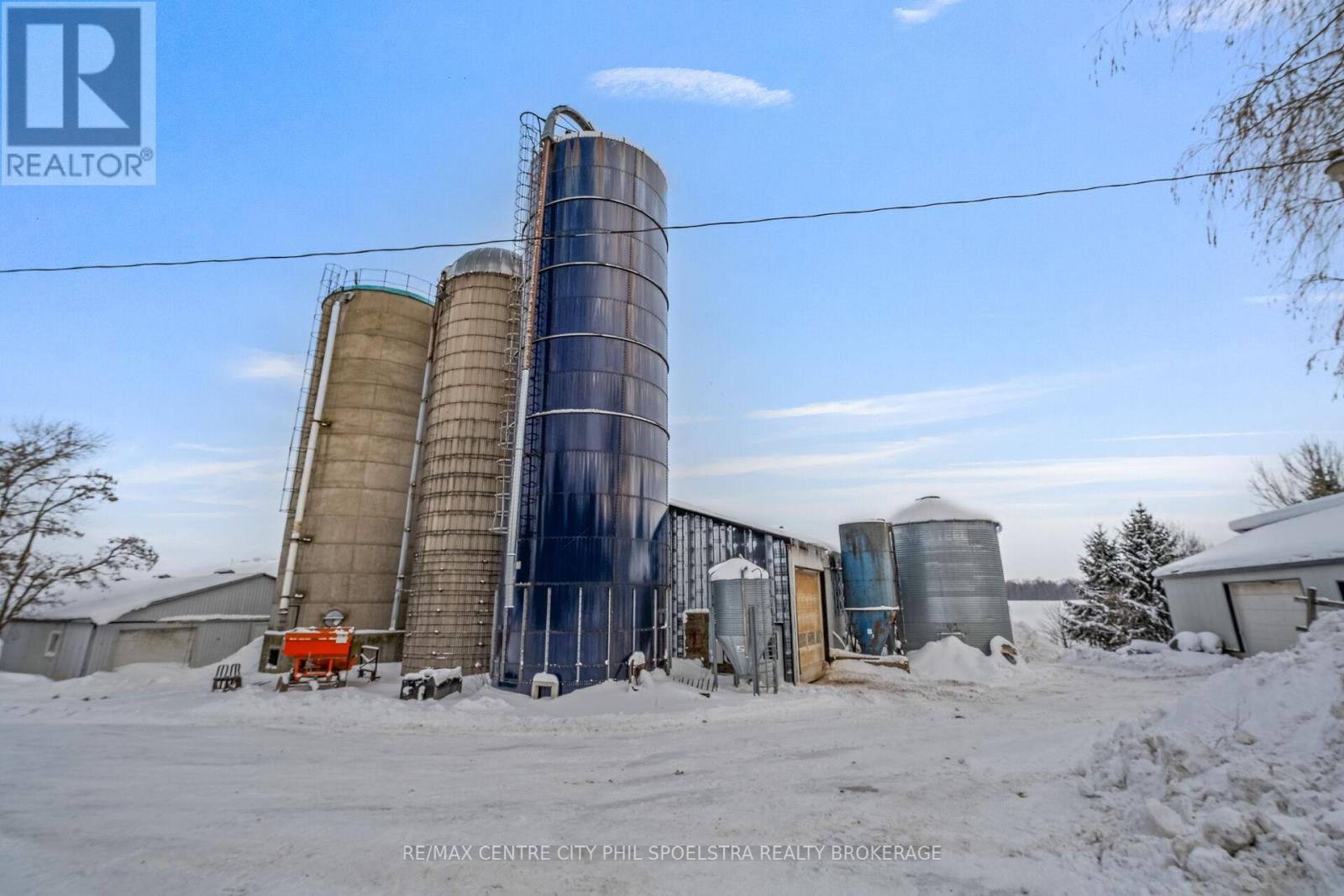 8548 Wellington Road, Mapleton, Ontario  N0G 2K0 - Photo 14 - X12770474