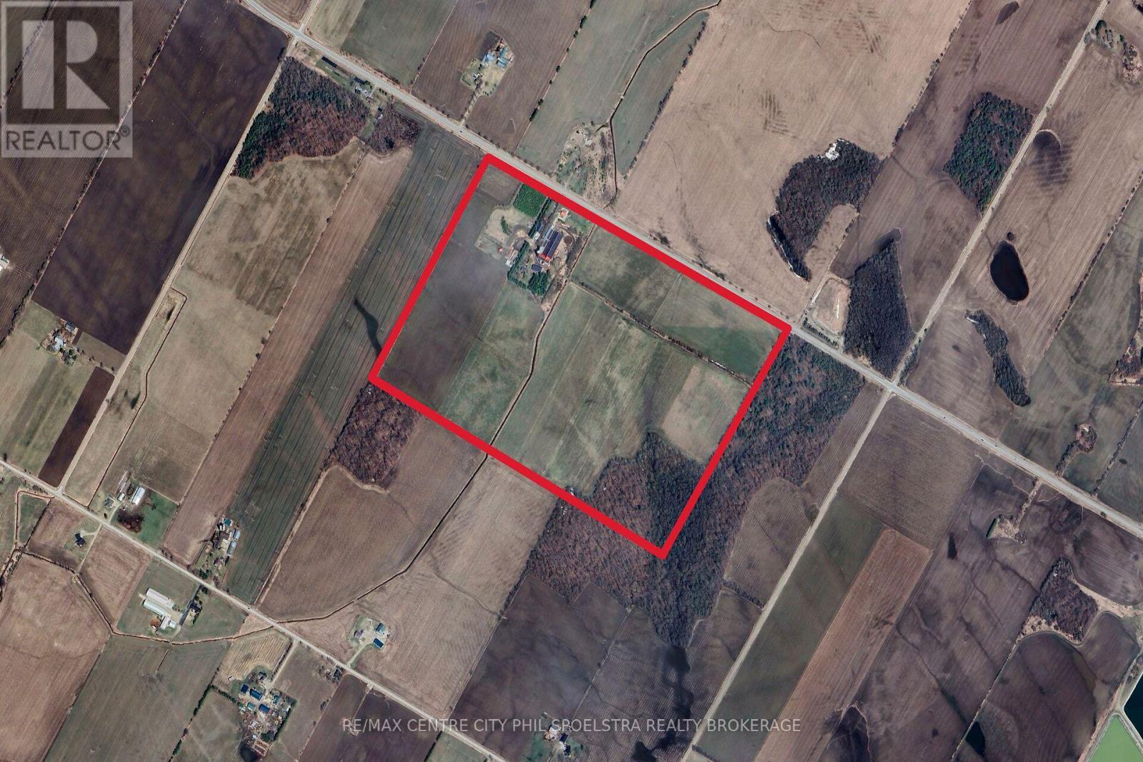 8548 Wellington Road, Mapleton, Ontario  N0G 2K0 - Photo 2 - X12770474