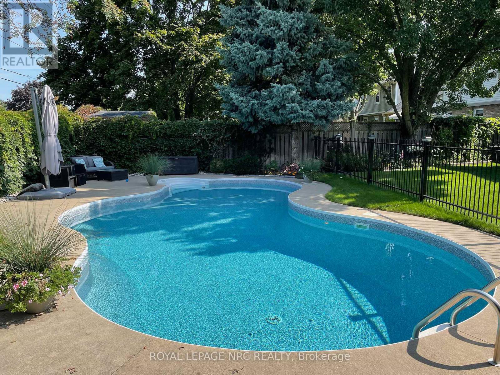 24 Dalemere Crescent, St. Catharines, Ontario  L2N 7K5 - Photo 4 - X12770476