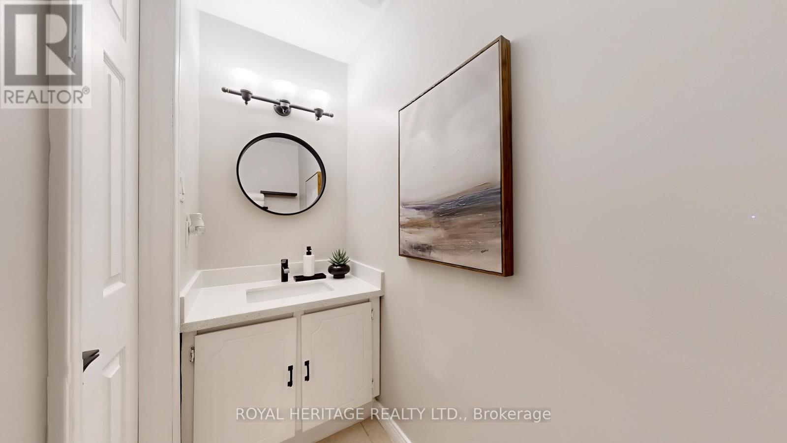 8 Burden Crescent, Ajax (South West), Ontario  L1T 3T8 - Photo 15 - E12770442