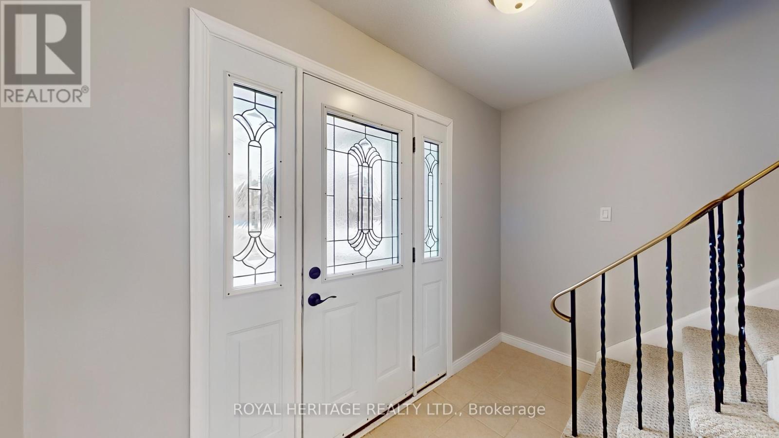 8 Burden Crescent, Ajax (South West), Ontario  L1T 3T8 - Photo 16 - E12770442